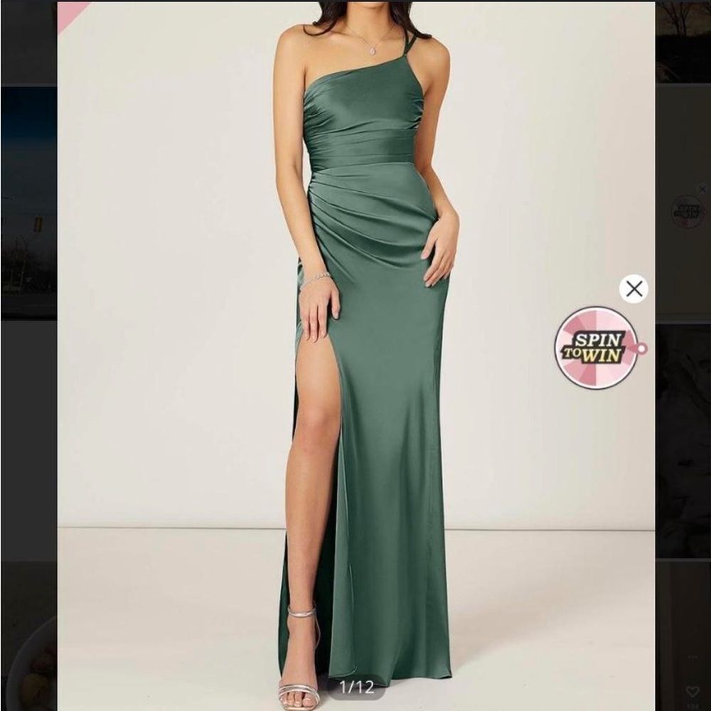 NWT AZAZIE GREEN MAXI SATIN DRESS WITH SIDE‎ SLIT SIZE A4 4 S one shoulder